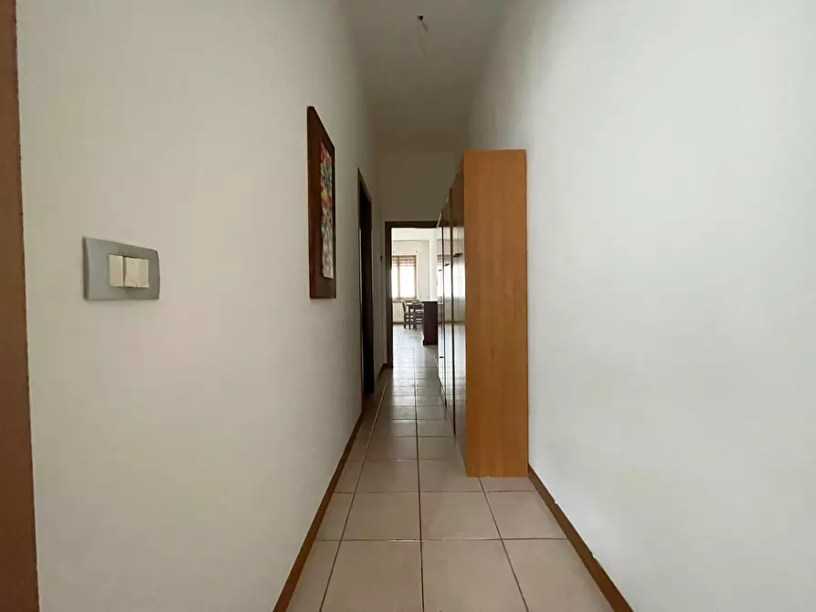 Immagine 11 di Appartamento in vendita  a Siena