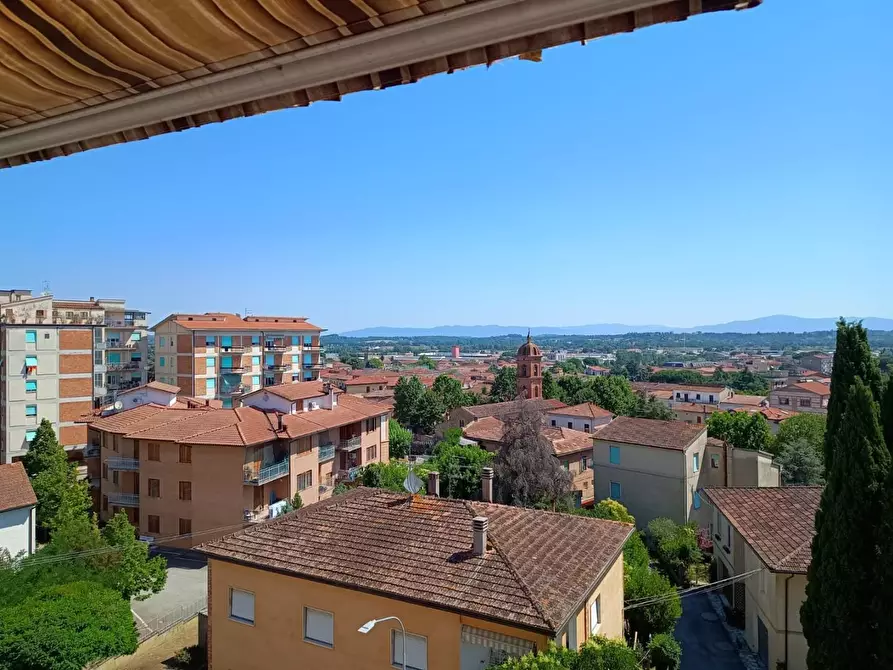 Immagine 8 di Appartamento in vendita  a Sinalunga