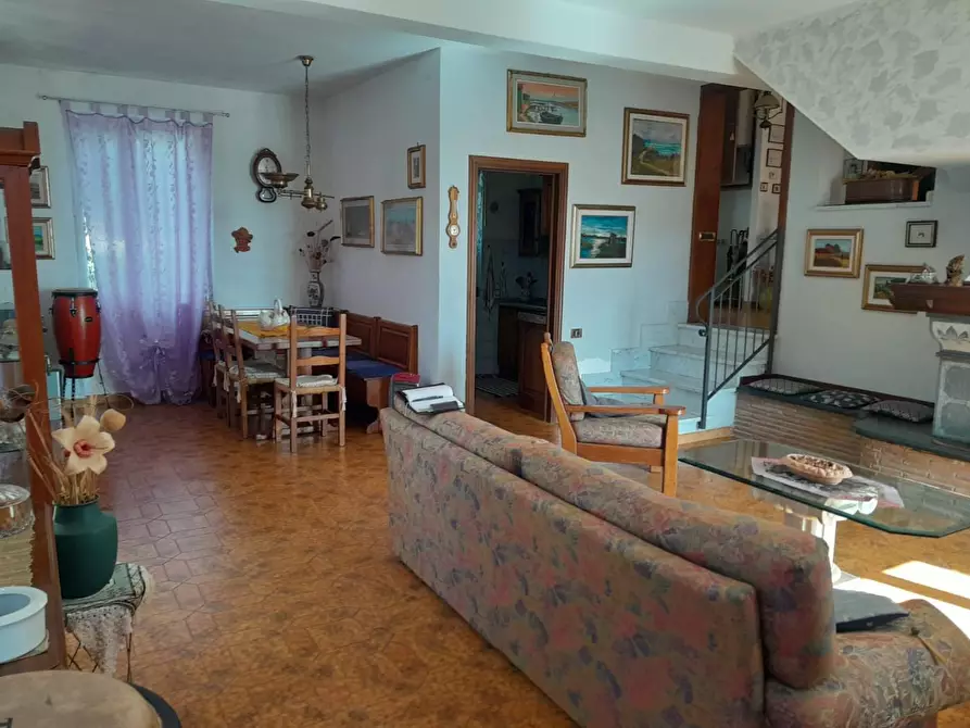 Immagine 3 di Appartamento in vendita  a Collesalvetti