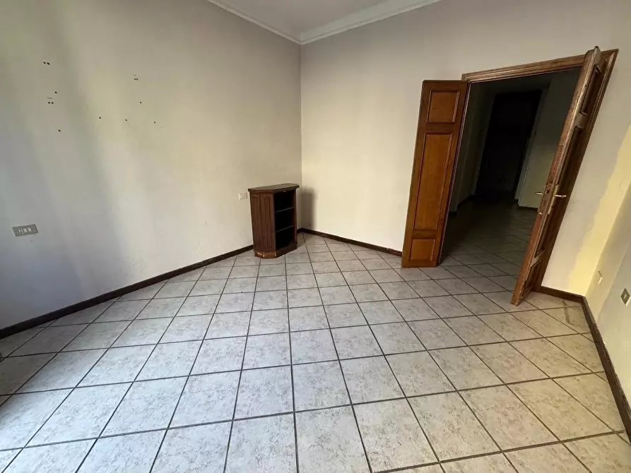 Immagine 1 di Ufficio in affitto  a Pontedera