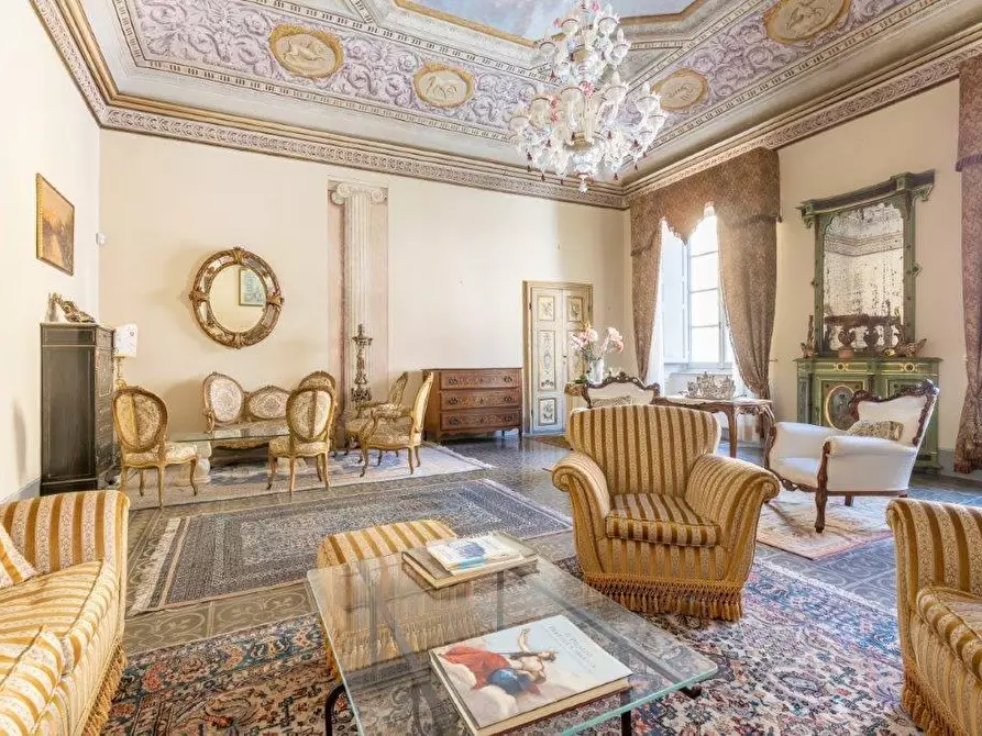 Immagine 2 di Appartamento in vendita  a Pisa