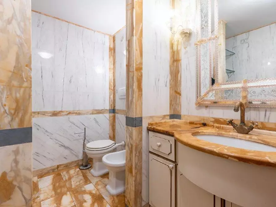 Immagine 8 di Appartamento in vendita  a Pisa