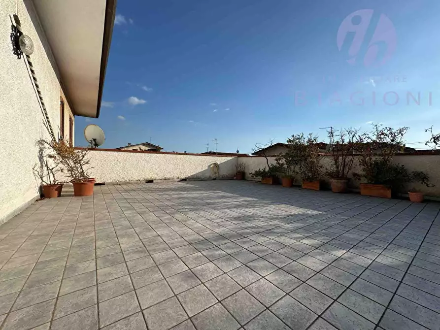 Immagine 27 di Casa bifamiliare in vendita  a Seravezza