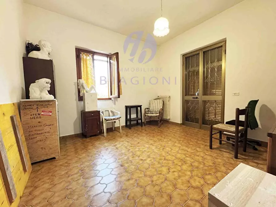 Immagine 15 di Casa bifamiliare in vendita  a Seravezza