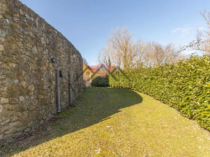 Immagine 8 di Casa indipendente in vendita  a Castelnuovo Val Di Cecina