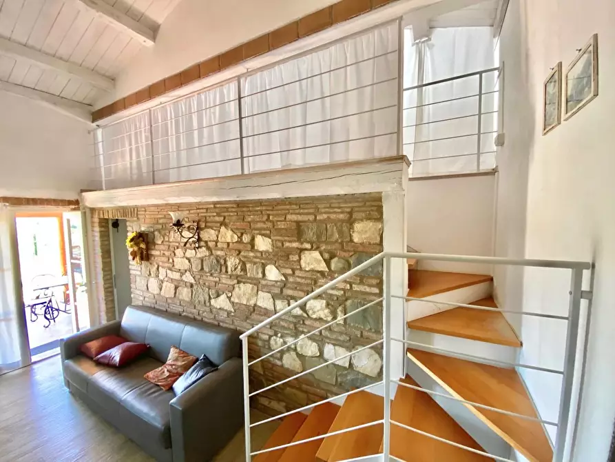 Immagine 33 di Villa in vendita  a Pomarance