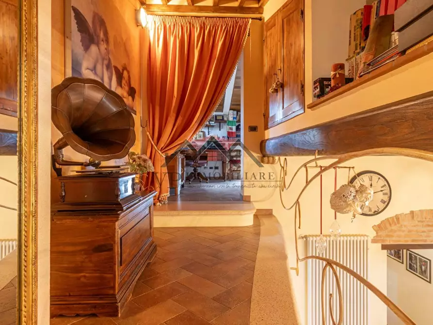 Immagine 54 di Casa indipendente in vendita  a Volterra