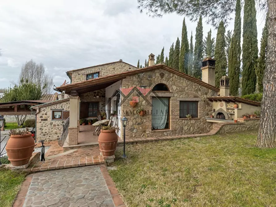 Immagine 66 di Casa indipendente in vendita  a Volterra