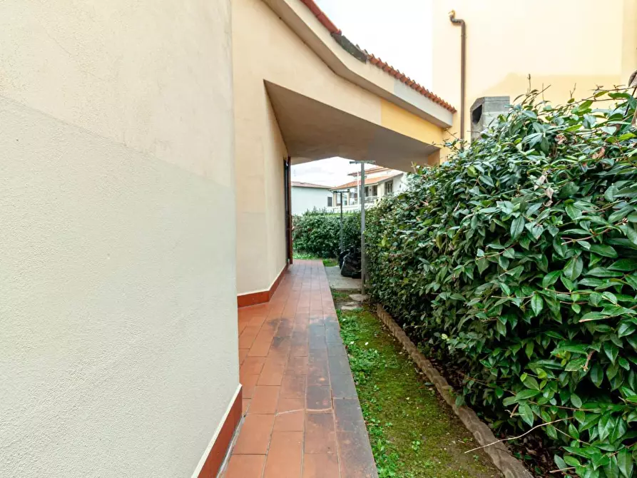 Immagine 27 di Villa in vendita  a San Giuliano Terme