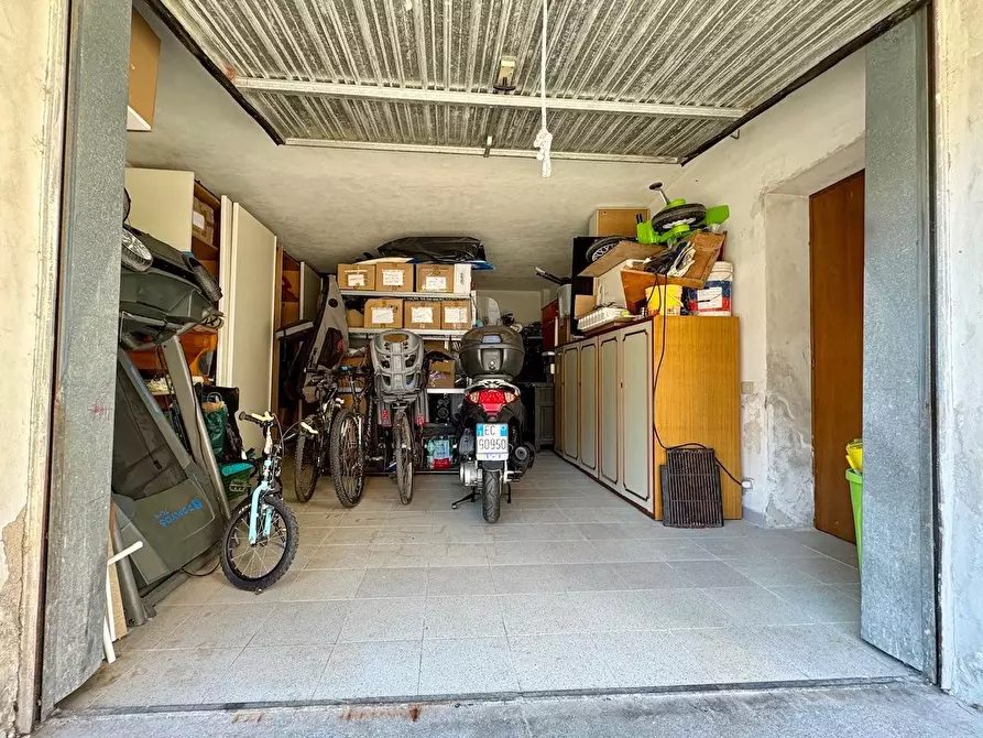 Immagine 28 di Terratetto in vendita  a Cascina