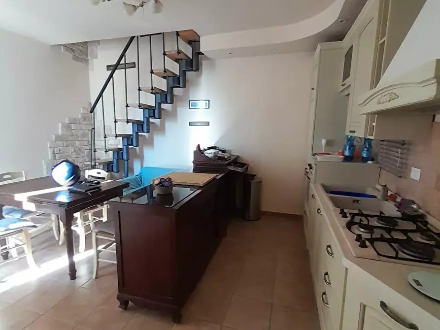 Immagine 6 di Appartamento in vendita  a Livorno