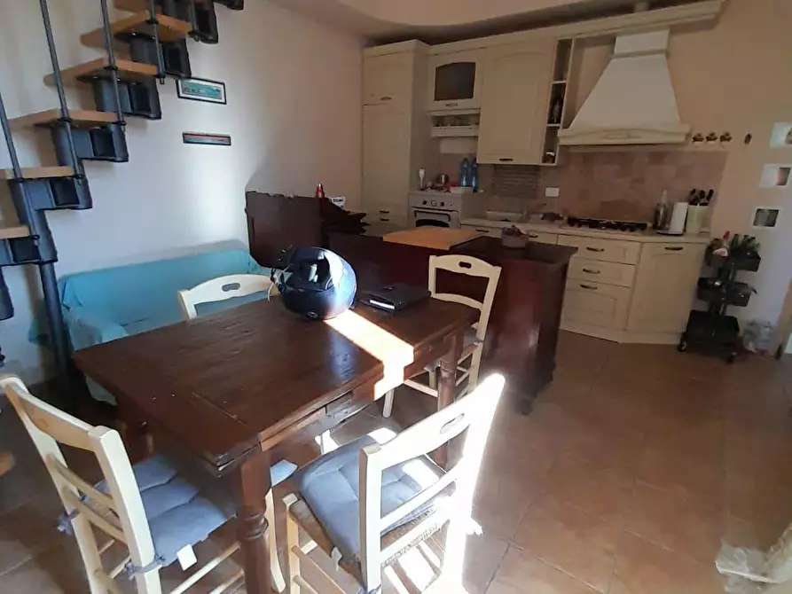 Immagine 7 di Appartamento in vendita  a Livorno