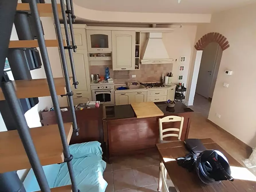 Immagine 8 di Appartamento in vendita  a Livorno