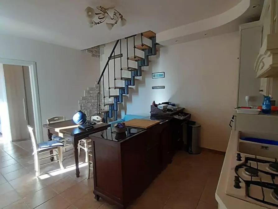 Immagine 5 di Appartamento in vendita  a Livorno