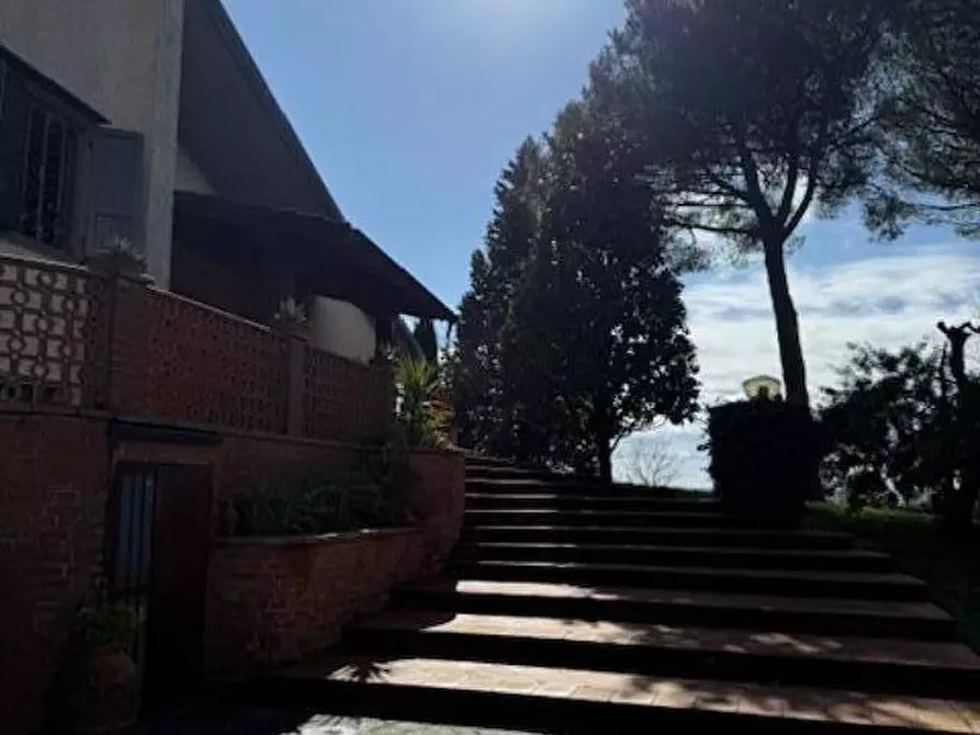 Immagine 9 di Villa in vendita  a Santa Maria A Monte