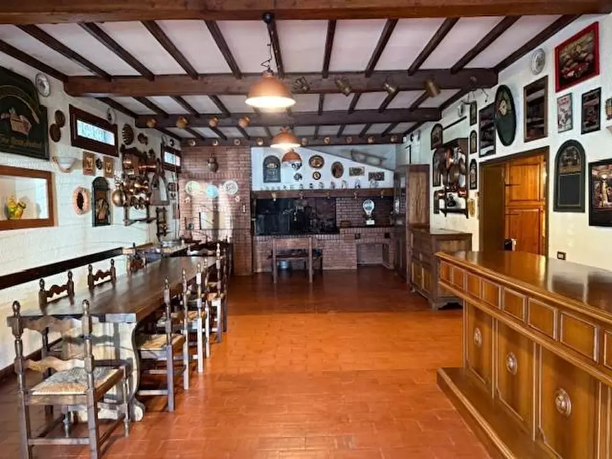 Immagine 15 di Villa in vendita  a Santa Maria A Monte