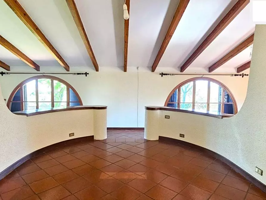 Immagine 12 di Villa in vendita  a Santa Maria A Monte