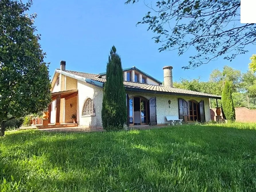 Immagine 33 di Villa in vendita  a Santa Maria A Monte