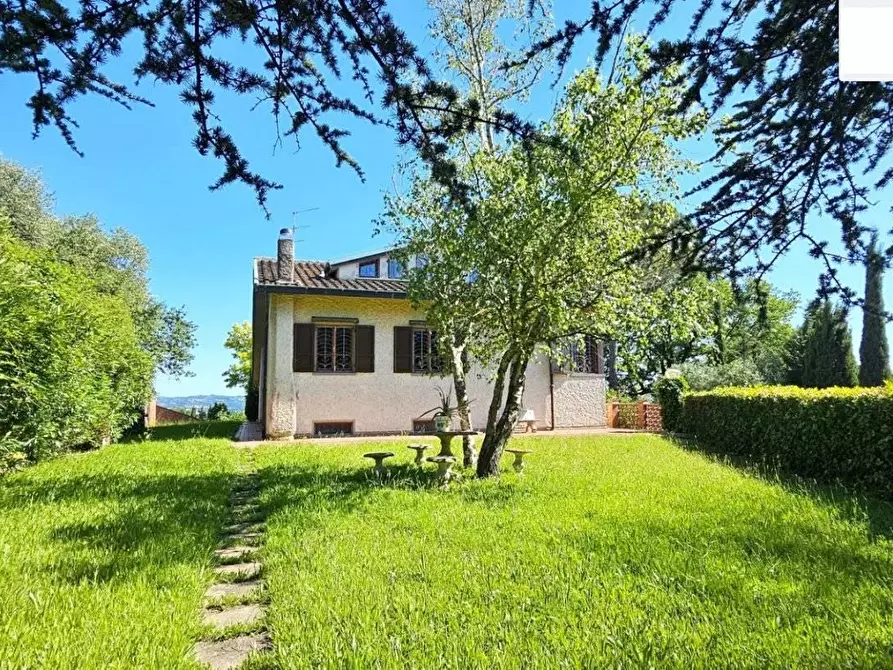 Immagine 31 di Villa in vendita  a Santa Maria A Monte