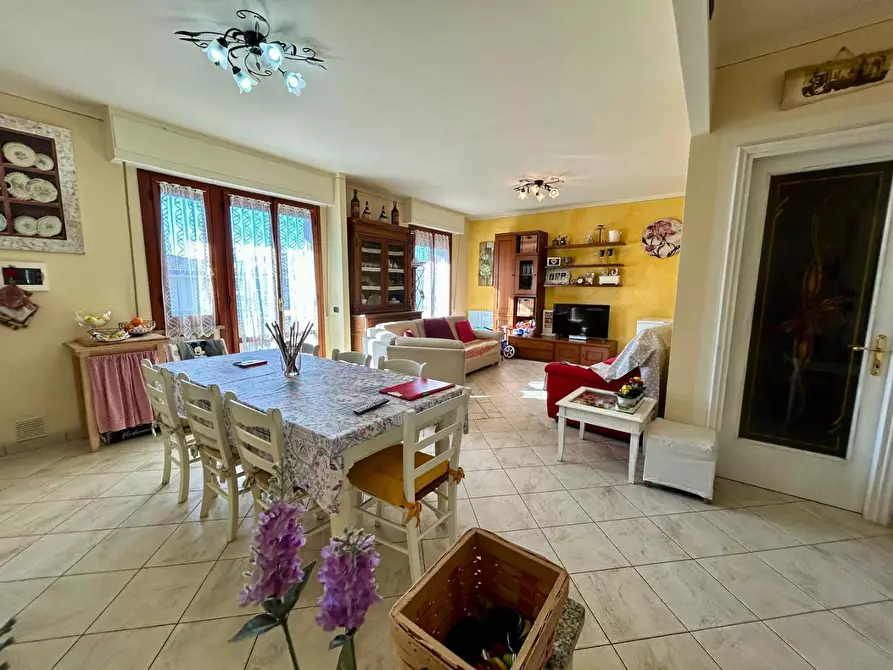 Immagine 1 di Appartamento in vendita  a Vinci