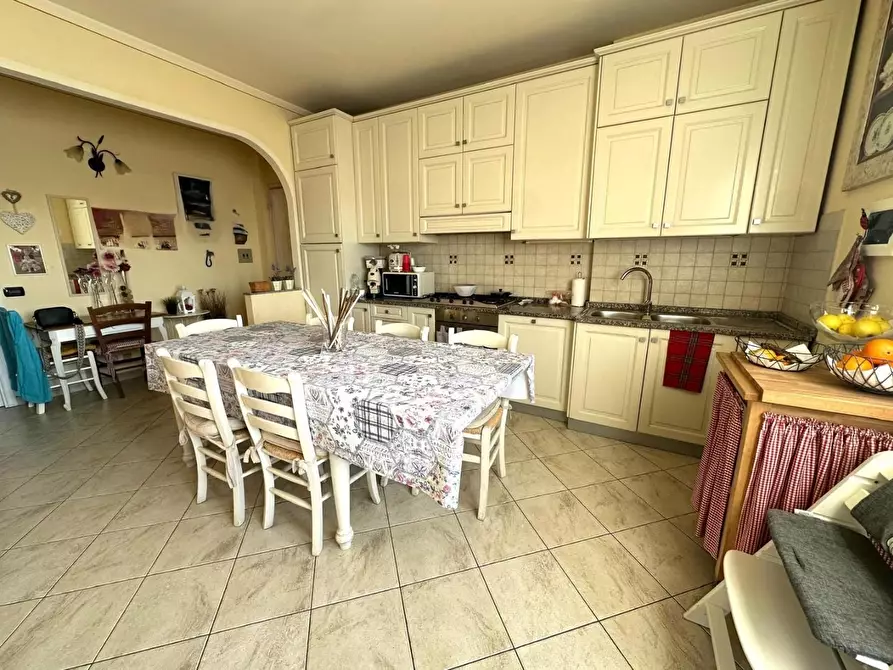 Immagine 6 di Appartamento in vendita  a Vinci