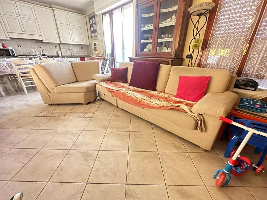 Immagine 4 di Appartamento in vendita  a Vinci