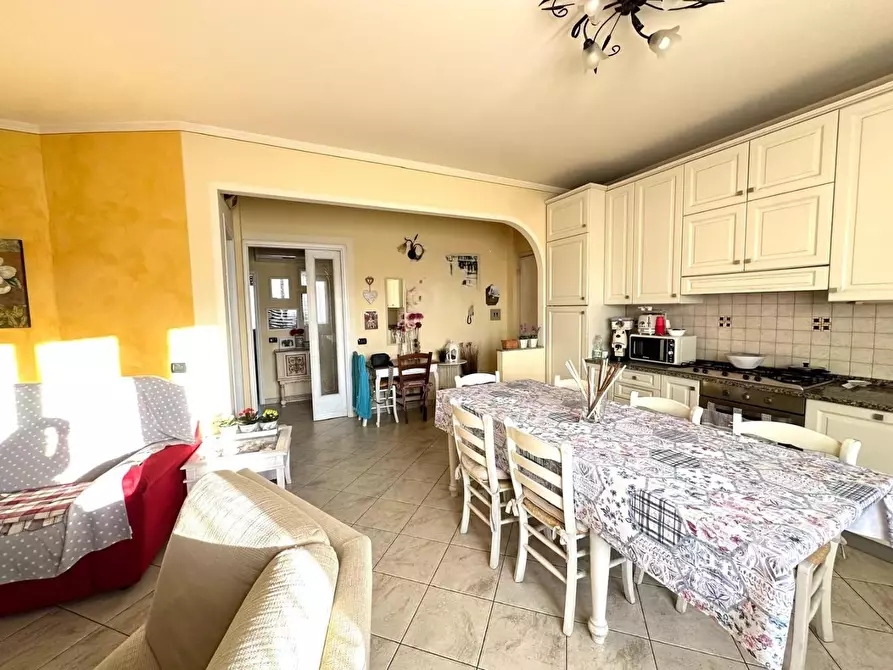 Immagine 18 di Appartamento in vendita  a Vinci