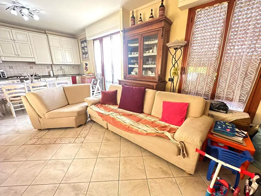 Immagine 17 di Appartamento in vendita  a Vinci