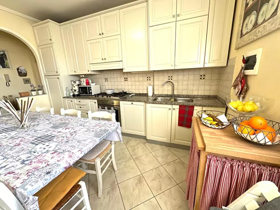 Immagine 7 di Appartamento in vendita  a Vinci