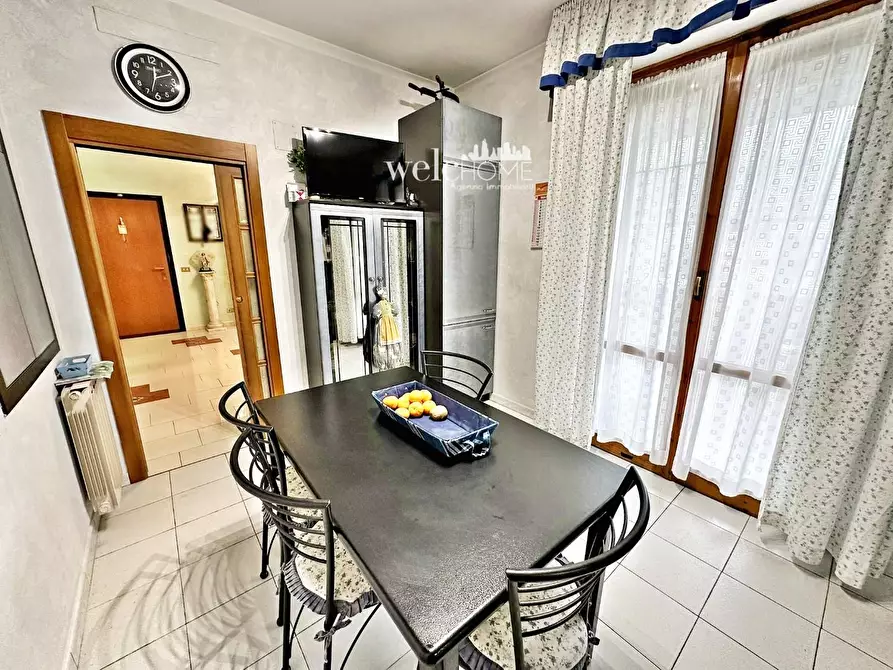 Immagine 24 di Appartamento in vendita  a Campi Bisenzio