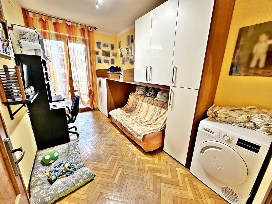 Immagine 12 di Appartamento in vendita  a Campi Bisenzio