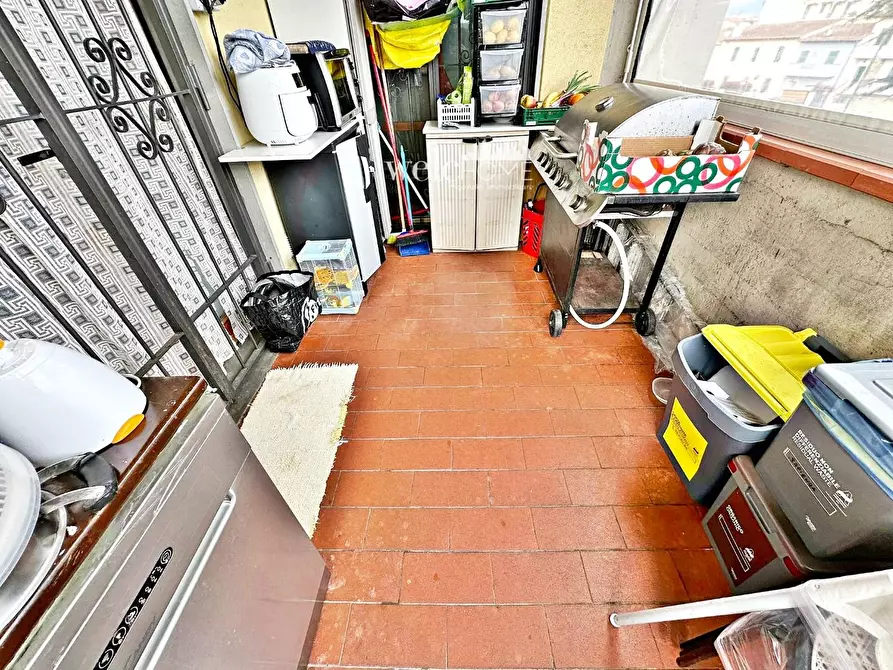 Immagine 33 di Appartamento in vendita  a Campi Bisenzio