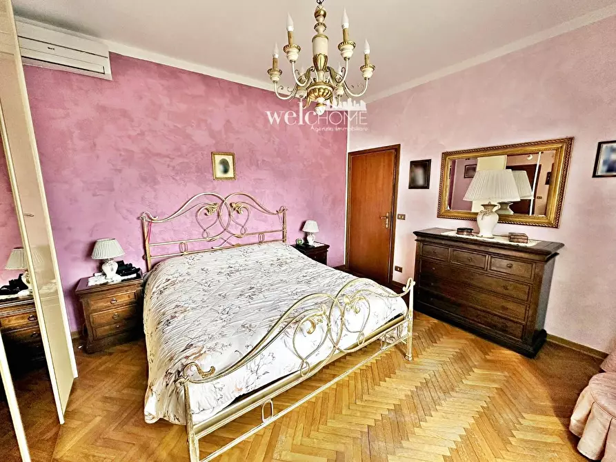 Immagine 26 di Appartamento in vendita  a Campi Bisenzio