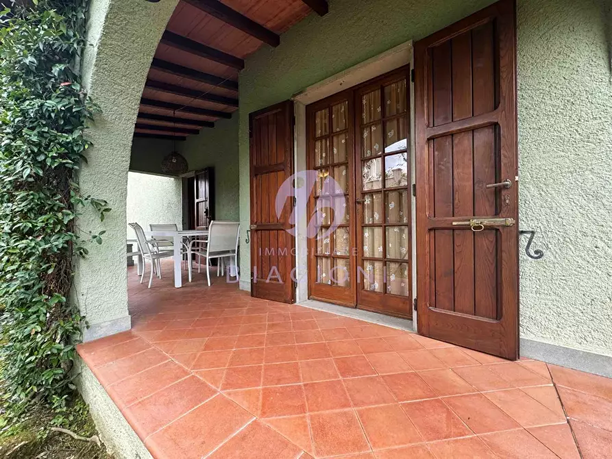 Immagine 8 di Casa indipendente in vendita  a Forte Dei Marmi