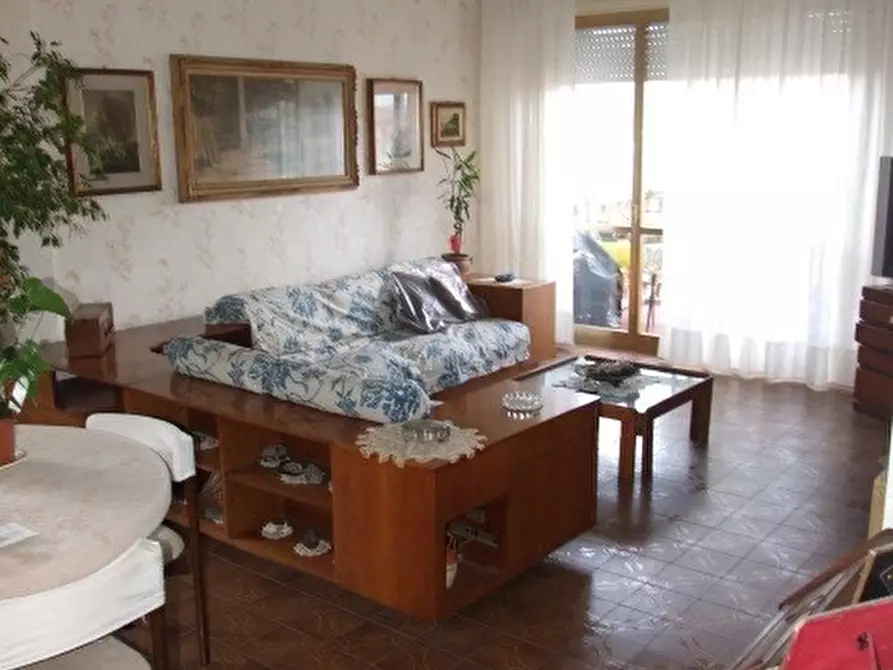 Immagine 8 di Mansarda in vendita  a Massa