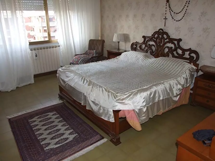 Immagine 7 di Mansarda in vendita  a Massa