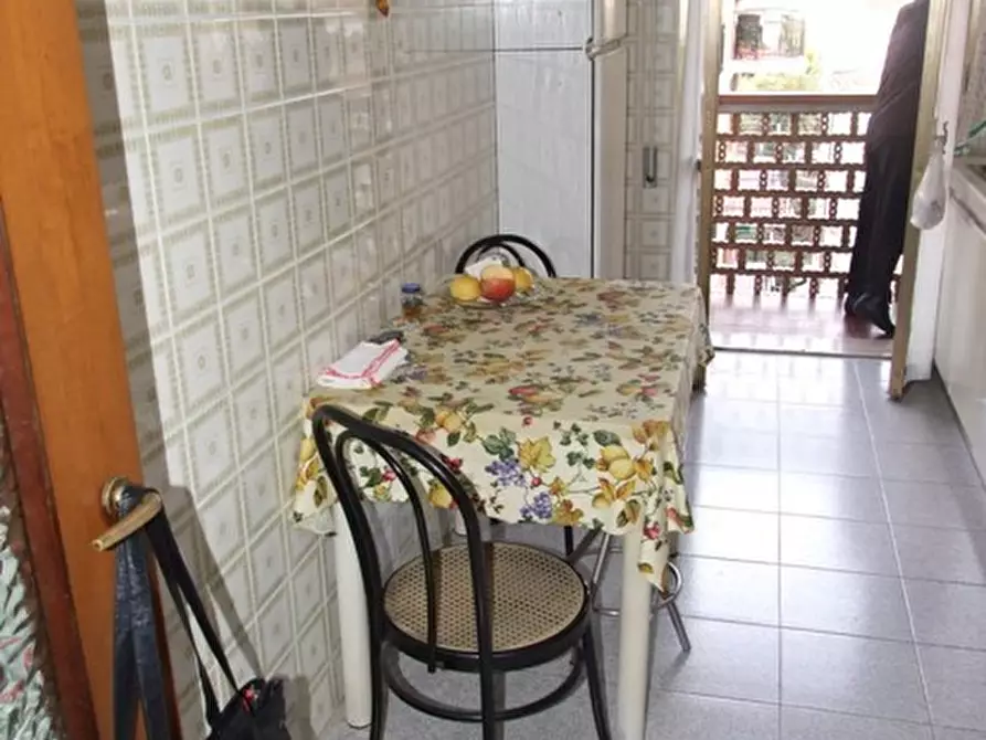 Immagine 14 di Mansarda in vendita  a Massa