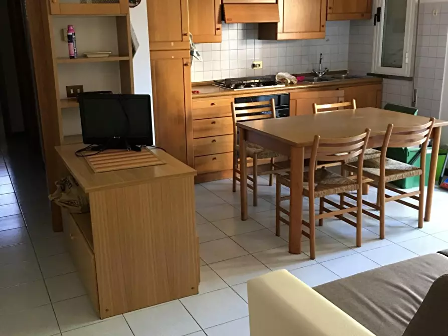 Immagine 2 di Appartamento in affitto  a Camaiore