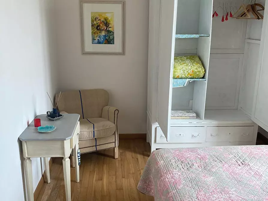 Immagine 36 di Porzione di casa in vendita  a Pietrasanta