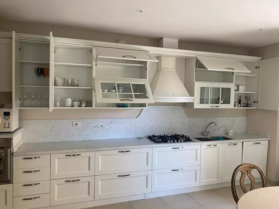 Immagine 29 di Porzione di casa in vendita  a Pietrasanta