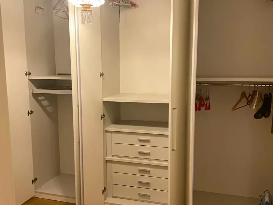 Immagine 33 di Porzione di casa in vendita  a Pietrasanta