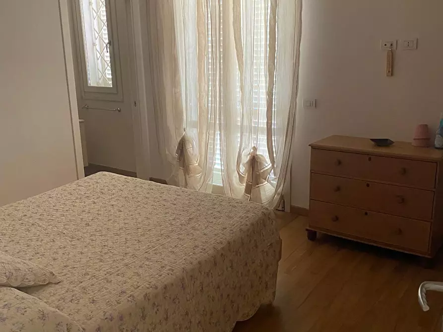 Immagine 11 di Porzione di casa in vendita  a Pietrasanta