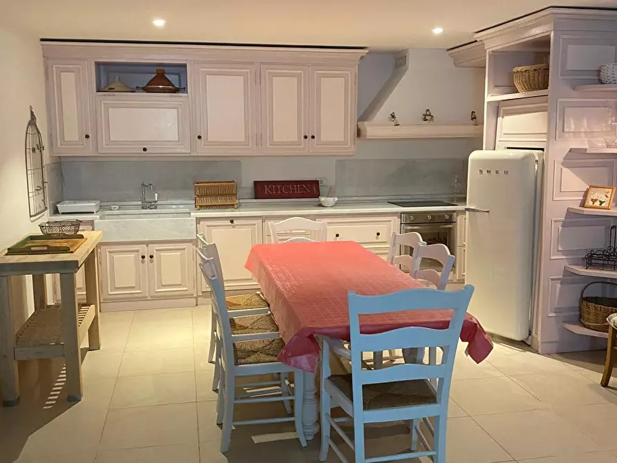 Immagine 27 di Porzione di casa in vendita  a Pietrasanta