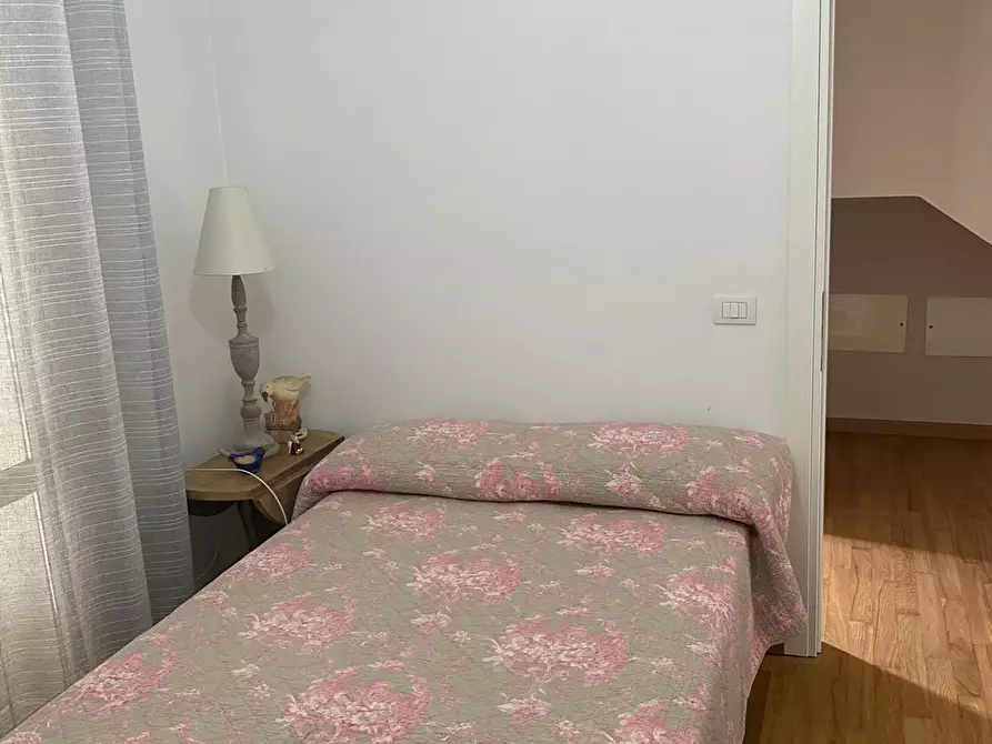 Immagine 35 di Porzione di casa in vendita  a Pietrasanta