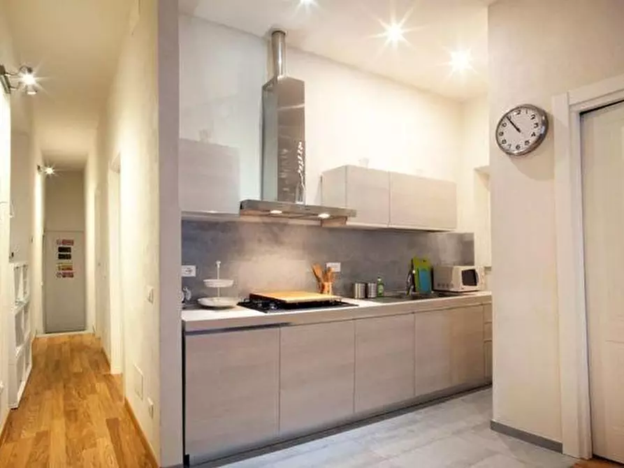 Immagine 17 di Appartamento in vendita  a Pisa