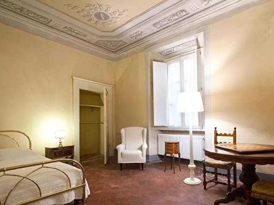 Immagine 11 di Appartamento in vendita  a Pisa