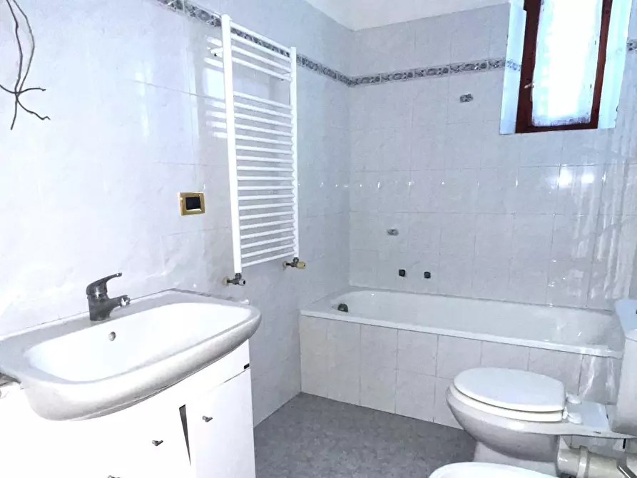 Immagine 26 di Appartamento in vendita  a Montelupo Fiorentino