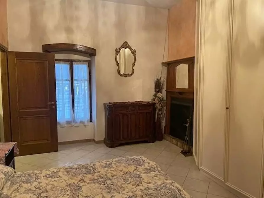 Immagine 23 di Casa semindipendente in vendita  a Massa