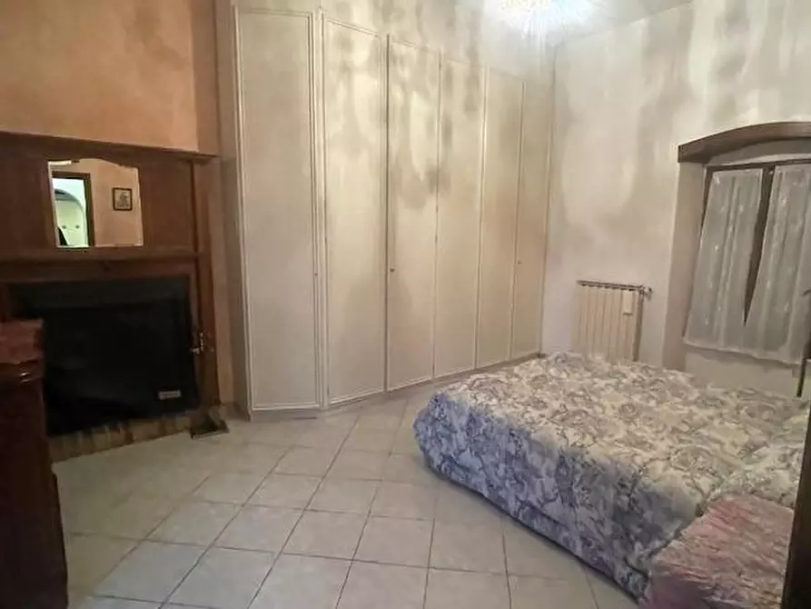 Immagine 24 di Casa semindipendente in vendita  a Massa