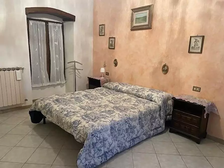 Immagine 19 di Casa semindipendente in vendita  a Massa